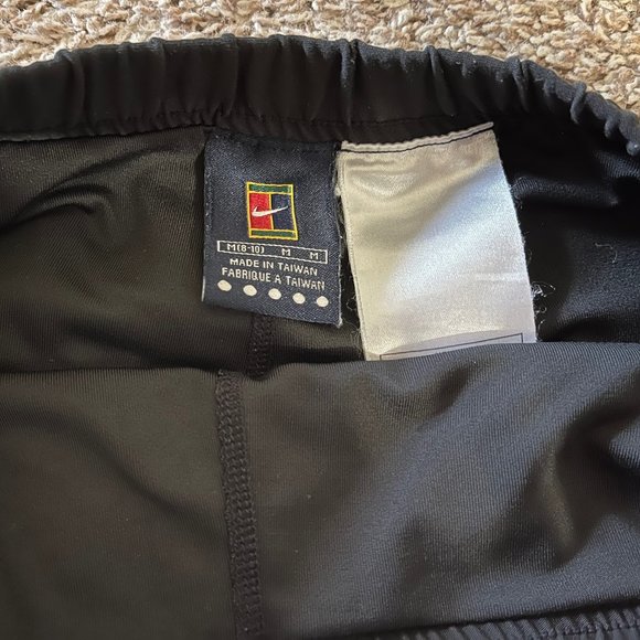 Nike Golf Skirt - Picture 4 of 5